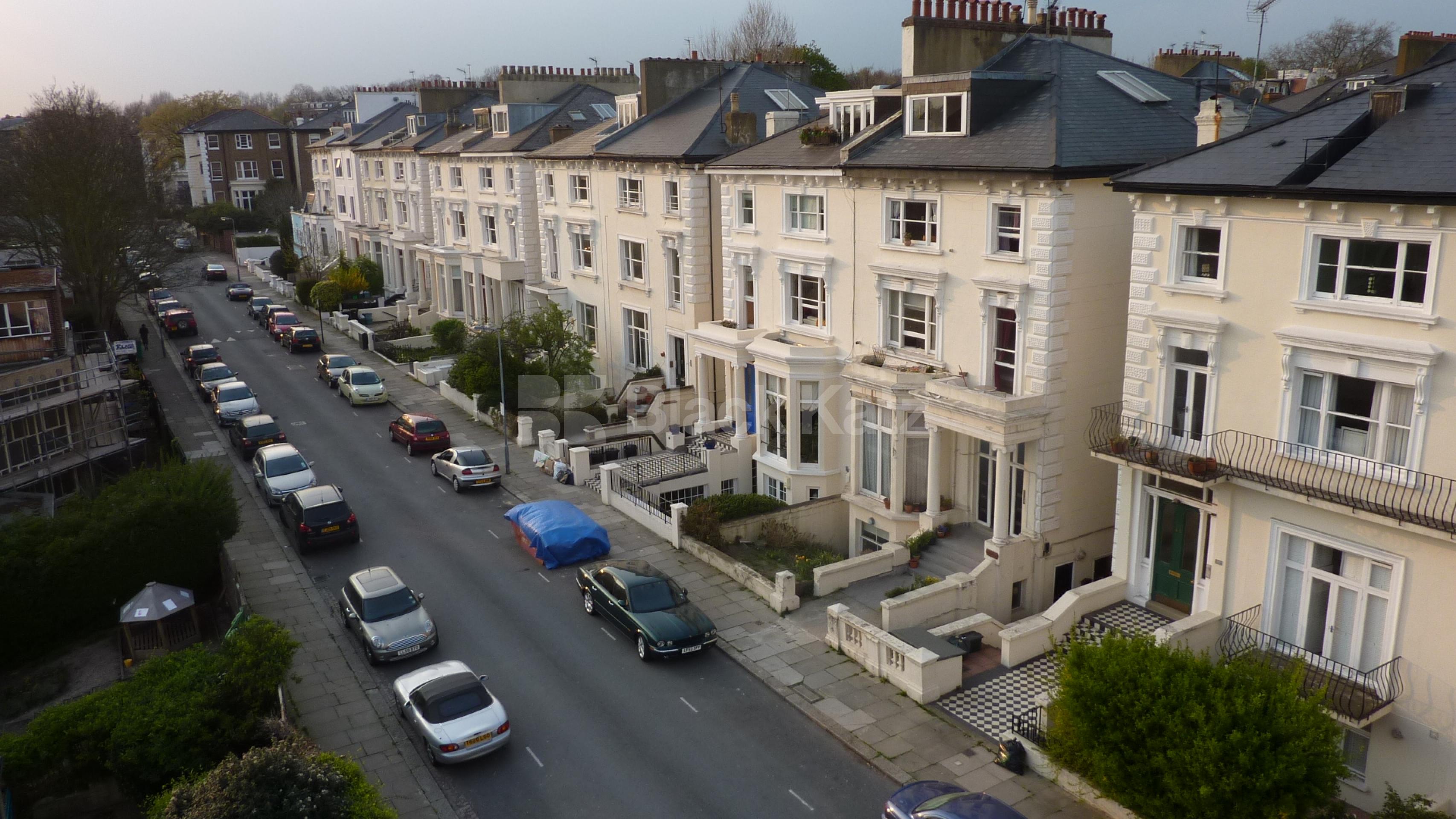 			NEW INSTRUCTION!, 1 Bedroom, 1 bath, 1 reception Flat			 Belsize Square, BELSIZE PARK NW3